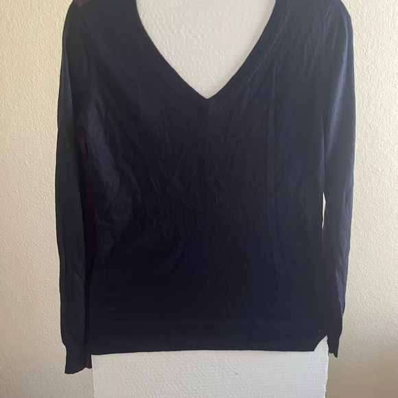 The Limited Women's Navy Crew Neck Sweater - Picture 1 of 6